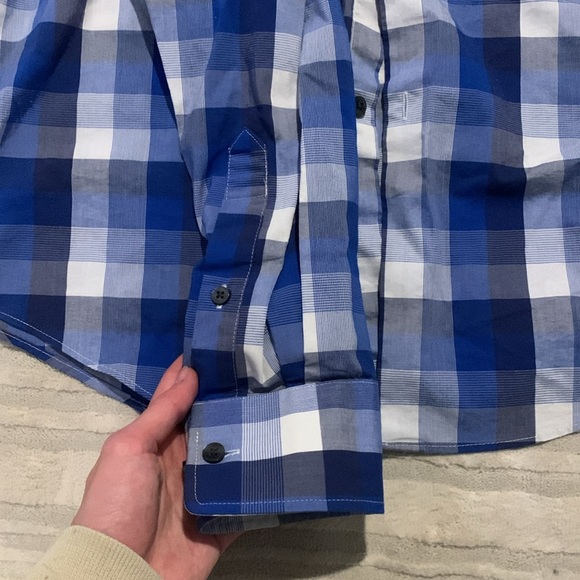 Van Heusen flex collar slim fit stretch button down size Small - Picture 4 of 4